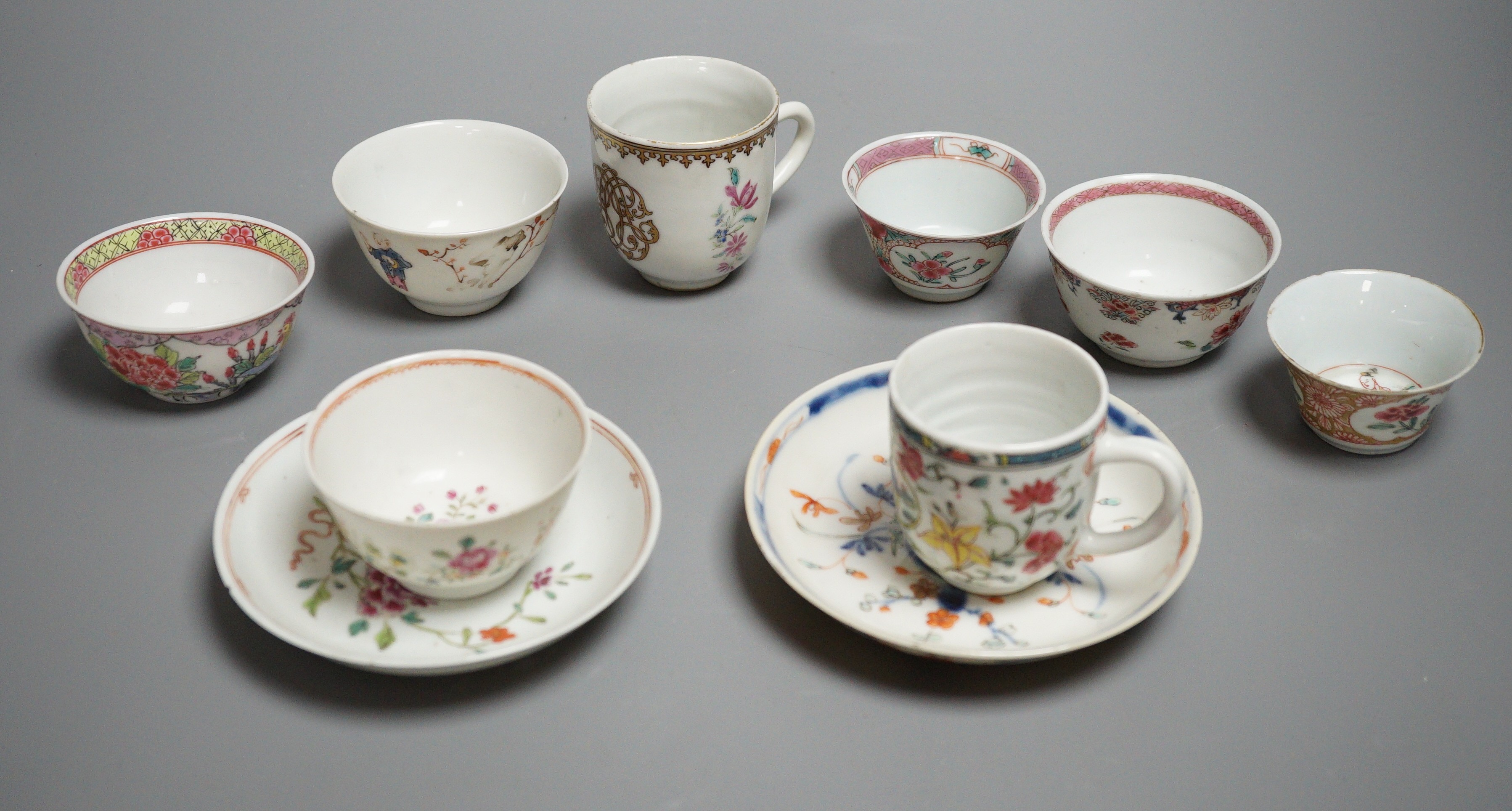 Assorted 18th century Chinese export teabowls, cups and saucers (10)